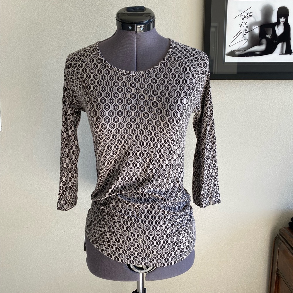 3/4 sleeve grey top